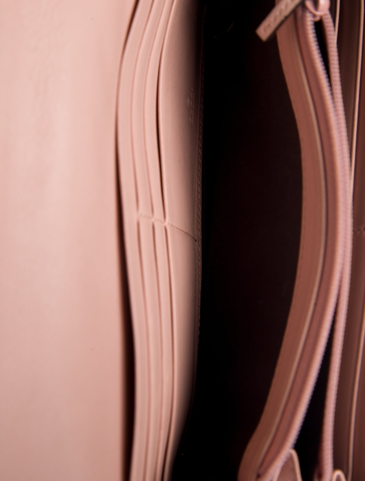 Gucci GG Marmont Matelassé Continental GG Logo Continental Wallet